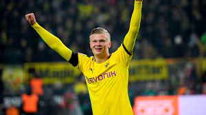 Håland lob et double coup